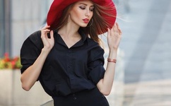 太通透什么都看见了时装视频